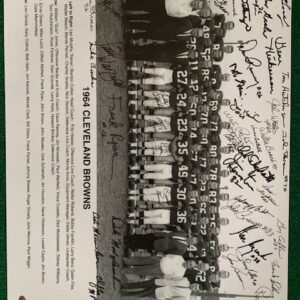 1964 CLEVELAND BROWNS SIGNED 16x20 TEAM PHOTO SIGNED BY 43 JIM BROWN