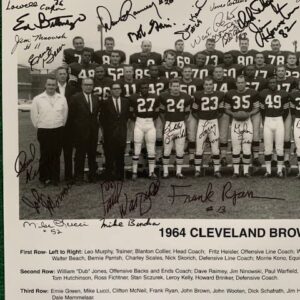 1964 CLEVELAND BROWNS SIGNED 16x20 TEAM PHOTO SIGNED BY 43 JIM BROWN