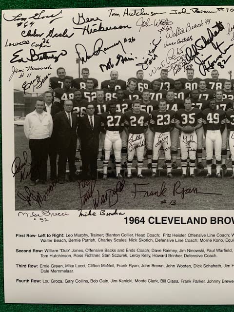 1964 CLEVELAND BROWNS SIGNED 16x20 TEAM PHOTO SIGNED BY 43 JIM BROWN