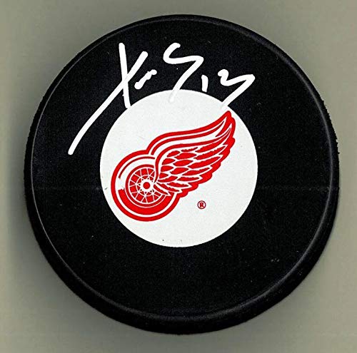 Pavel Datsyuk Autographed Detroit Red Wings Souvenir Puck - Autographed NHL Pucks