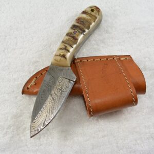 Texan Knives Damascus Steel Short Skinner Knives Fixed Blade Knife with Sheep's Horn Handle Includes Leather Sheath, 6.75" L