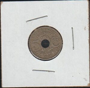 1918 fr monogram within wreath divided by center hole, liberty cap above 5 centimes choice about uncirculated details
