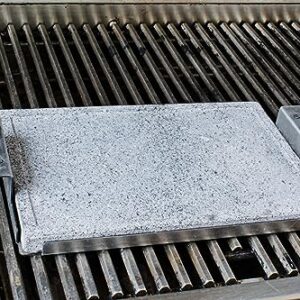 Comal Grill and Serve - 20 x 30 cm Volcanic Stone with Steel Handle Includes Wooden Base