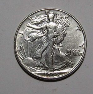 1940-1945 u.s. walking liberty silver half dollar coin half dollar about uncirculated condition