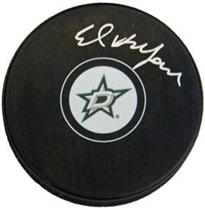 ed belfour signed dallas stars nhl logo hockey puck - autographed nhl pucks