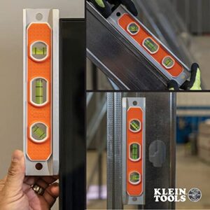 Klein Tools 935R Level, 9-Inch Magnetic Aluminum Torpedo Level with 0/45/90 Degree Vials and V-groove, Tapered Nose