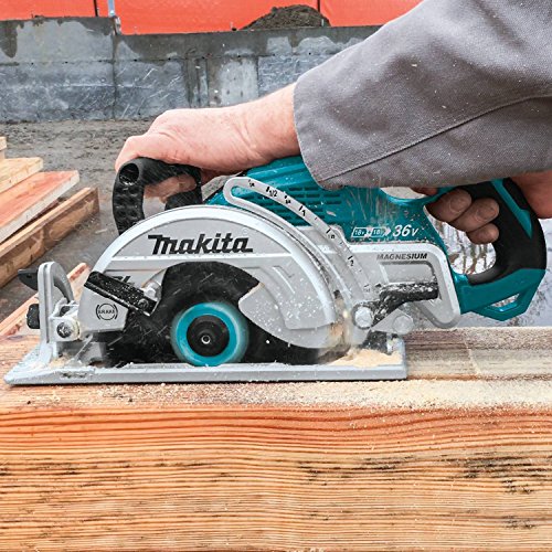 Makita XSR01PT 36V (18V X2) LXT® Brushless Rear Handle 7-1/4" Circular Saw Kit (5.0Ah)