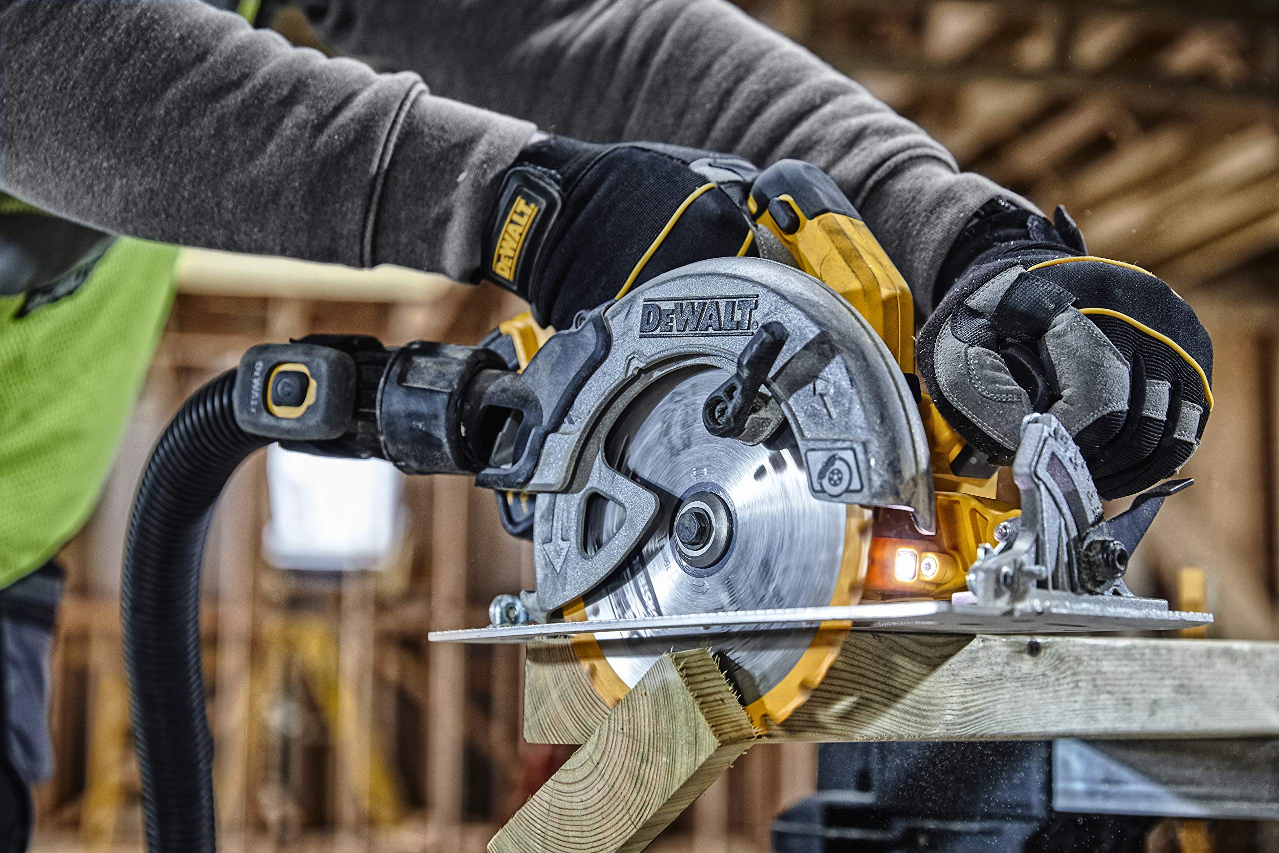 DEWALT 20V MAX 7-1/4-Inch Circular Saw with Brake, Tool Only, Cordless (DCS570B)