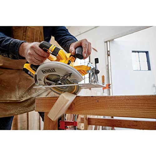 DEWALT 20V MAX* 7-1/4-Inch Cordless Circular Saw with Brake Kit (DCS570P1)