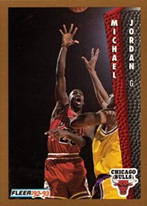 1992-93 fleer #32 michael jordan basketball card