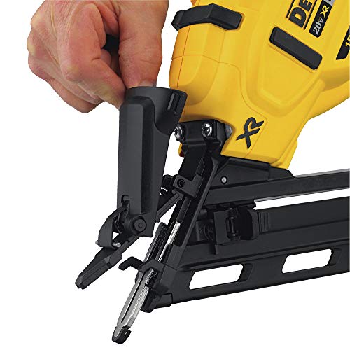 DEWALT 20V MAX* Finish Nailer, Angled, 15GA (DCN650B)