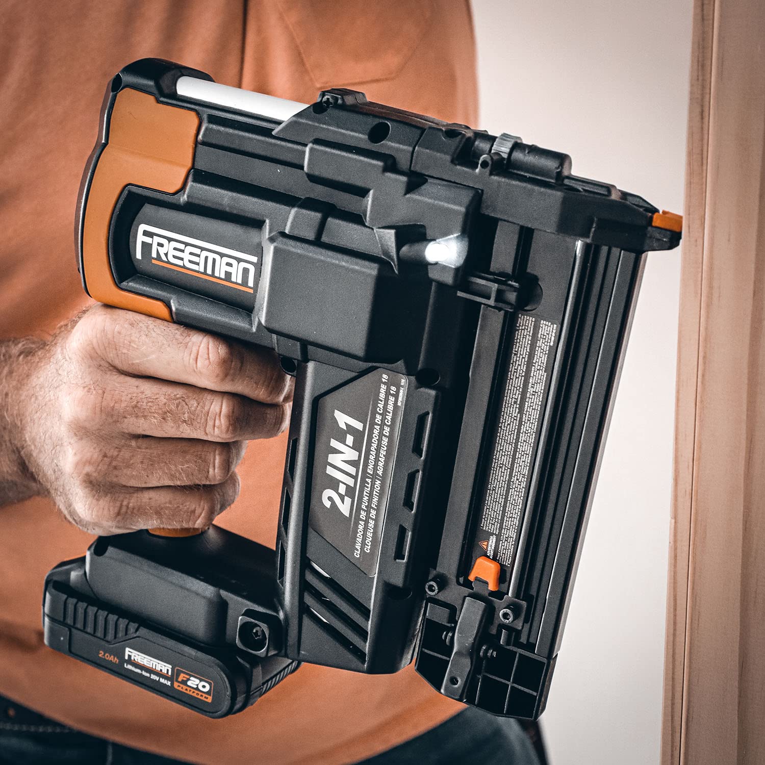 Freeman PE2118G 18 Volt Cordless 2-in-1 18-Gauge 2" Nailer / Stapler Kit with Lithium-Ion Batteries, Charger, Case, and Fasteners (1000 Count)