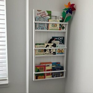 hanging wall bookshelf/plate rack