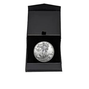 2001 - U.S. Silver Eagle in Plastic Air Tite in Magnet Close Black Gift Box - Gem Brilliant Uncirculated Dollar Uncirculated US Mint