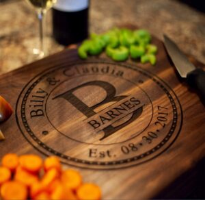 usa hand crafted custom cutting boards make great mens gifts for christmas gifts for woman or wedding gifts, anniversary gifts, or christmas gifts for couples.