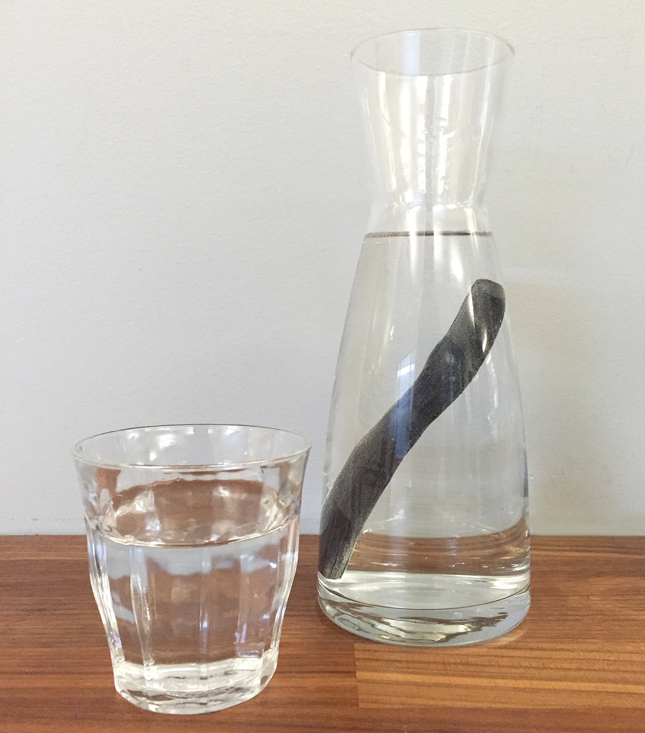 Medium TOSA Binchotan Charcoal Water Purifying Stick for Great-Tasting Water, 1 Stick - Filters up to 2 Liters of Water