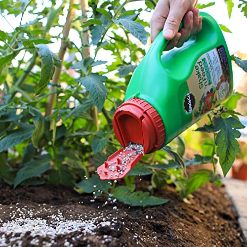 2.04kg Shake n Feed Flowering Fruits and Vegetables Plant Fertilizer