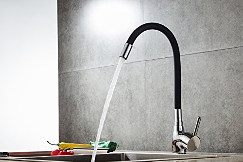 Chrome Finished Kitchen Faucet with Pull Down Sprayer Black Silicone Hose, for Bar