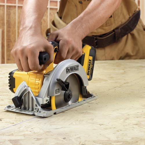 DEWALT DCS391B 20-Volt MAX Li-Ion Circular Saw, Tool Only with Premium XR Li-Ion Battery Pack