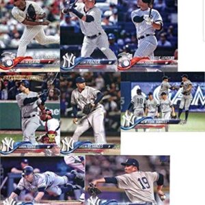 New York Yankees 2018 Topps Complete Mint Hand Collated 32 Card Team Set with 4 Different Aaron Judge Cards plus a Rookie Card of Miguel Andujar plus Gary Sanchez and Others