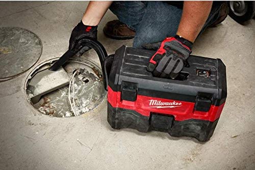 Milwaukee 0880-20P M18 Wet/Dry Vacuum with XC5.0 Starter Kit