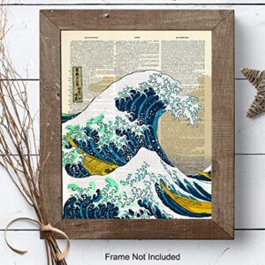 Wave off Kanagawa Japanese Wall Art Print on Dictionary Photo - Ready to Frame (8X10) Vintage Photo - Great Gift for Surfers - Cool Home Decor