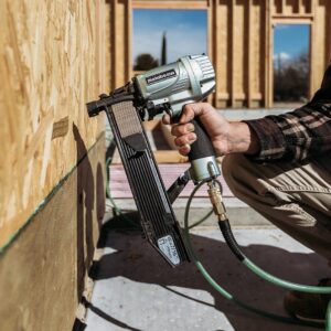 Metabo HPT 7/16-Inch Standard Crown Stapler | Pro Preferred Brand of Pneumatic Nailers | 16 Gauge | Accepts 1-in. to 2-in. Staples | Ideal for Sheathing, Roof Decking, & Subfloor Install | N5008AC2