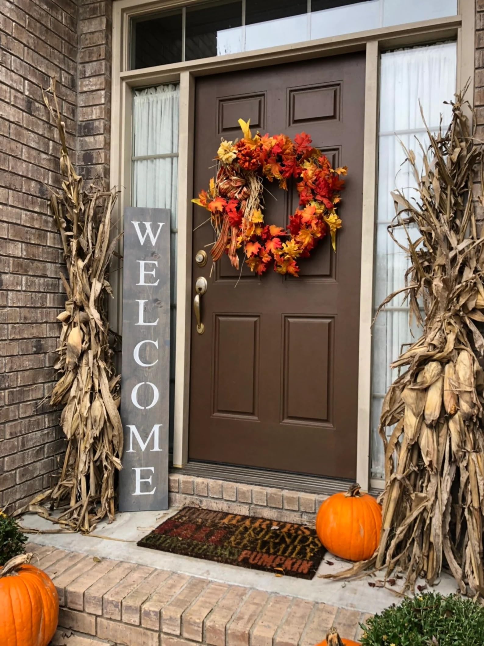 Welcomes signs