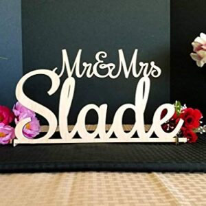 Mr & Mrs Sign - Custom Wedding Name sign - Script Surname - Personalized Wedding Sign - Sweetheart table - ROCH FONT