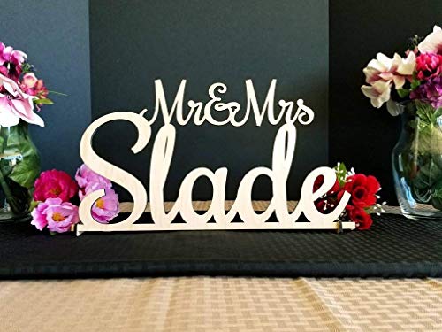 Mr & Mrs Sign - Custom Wedding Name sign - Script Surname - Personalized Wedding Sign - Sweetheart table - ROCH FONT