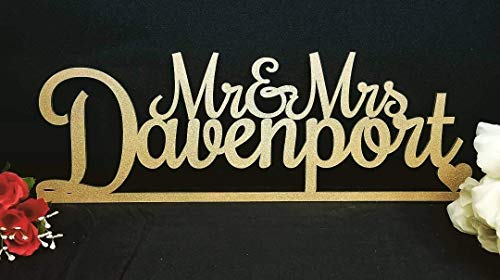 Mr & Mrs Sign - Custom Wedding Name sign - Script Surname - Personalized Wedding Sign - Sweetheart table - ROCH FONT