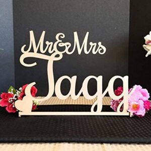 Mr & Mrs Sign - Custom Wedding Name sign - Script Surname - Personalized Wedding Sign - Sweetheart table - ROCH FONT