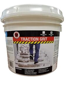 cherry stone traction grit (25 pound)