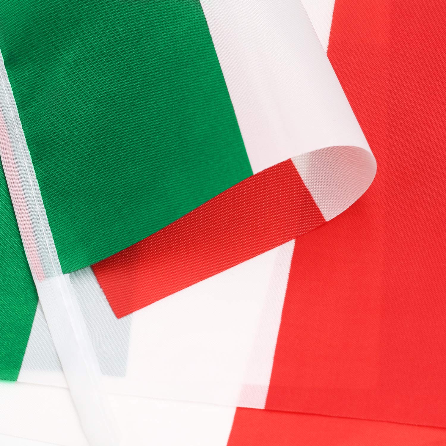 Anley Italy Italian Republic String Pennant Flags - Patriotic Events 2nd of June National Day Decoration Sports Bars - 33 Feet 38 Flags