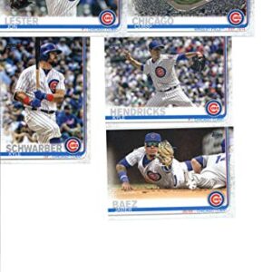 2019 Topps Complete (Series 1 & 2) Baseball Chicago Cubs Team Set of 28 Cards: Ben Zobrist(#9), Jon Lester(#40), David Bote(#86), Javier Baez(#90), Jose Quintana(#105), Willson Contreras(#119), Pedro Strop(#142), Kyle Hendricks(#171), Wrigley Field(#197),