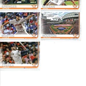 2019 Topps Complete (Series 1 & 2) Baseball Houston Astros Team Set of 29 Cards: Carlos Correa(#32), Yuli Gurriel(#55), Justin Verlander(#57), Kyle Tucker(#60), Hector Rondon(#91), Brad Peacock(#136), Minute Maid Park(#159), Charlie Morton(#169), Jose Alt