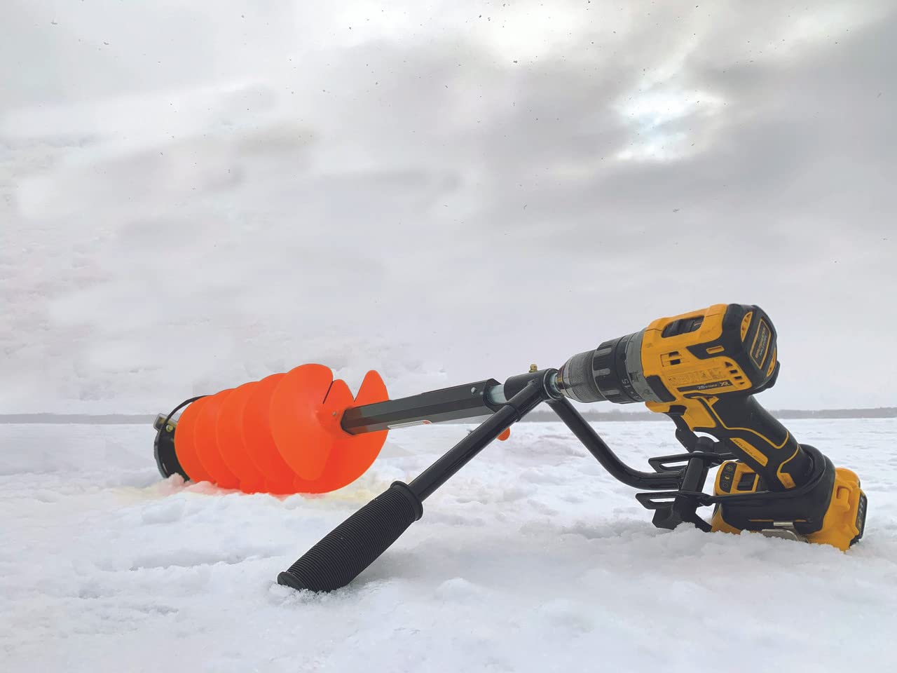 Nordic Legend E-Drill Nylon Ice Auger Combo and Universal Adapter with 14” Extension (8-in)