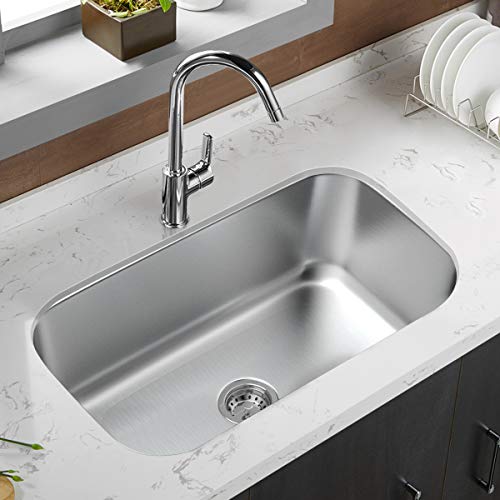 Giantex Single Bowl Kitchen Sink 16 Gauge Stainless Steel Undermount Wash Sink with Metal Tray 9” Deep (31''Lx18.5''Wx9''H)