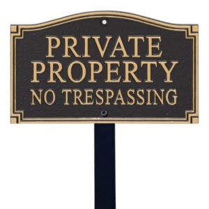 smartsign “private property, no trespassing” gardenboss statement plaque | 5.75" x 9.5" aluminum plaque with 18" black lawn stake