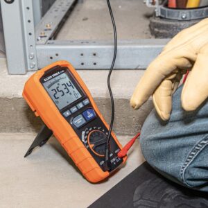 Klein Tools ET600 Multimeter, Megohmmeter Insulation Tester, 4000 Ohms Resistance, 125V/250V/500V/1000V, Auto-Ranging TRMS Multimeter,Orange/Black