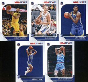 2019-20 panini nba hoops golden state warriors team set of 10 cards: d'angelo russell(#18), stephen curry(#59), klay thompson(#60), draymond green(#62), kevon looney(#65), willie cauley-stein(#169), jordan poole(#223), eric paschall(#230), alen smailagic(