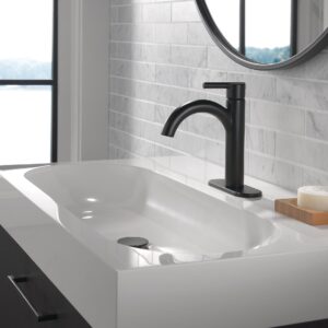 Delta Faucet Nicoli Matte Black Bathroom Faucet, Single Hole Bathroom Sink Faucet, Single Handle Bathroom Faucet, Pop-Up Drain Assembly, Matte Black 15749LF-BL