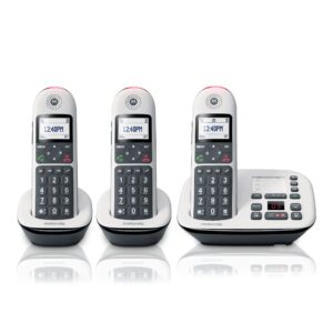 motorola cd5013 residential dect 6.0 cordless digital phone system with answering machine, call block, and volume boost (3 handsets)