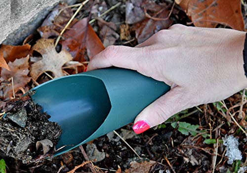 HOME-X Soil Scoops, Small Gardening Tools, Potting Scoopers, Bonsai Tool, Set of 2 Different Sizes – Green- 6 ½” x 2 ½ “ and 6 ¼ “ x 1 ¾ “