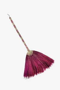 sn skennova - asian broom grass bamboo stick handle for sweeping cleaning dirt dust garbage size 40 inches