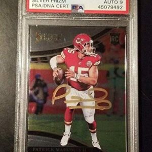 Patrick Mahomes 2017 Panini Select RC Silver Prizm PSA GEM MINT 10 AUTO 9 1/1 - Football Slabbed Autographed Rookie Cards