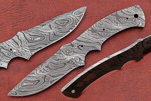 8.5 inches long drop point blank blade skinning knife, hand forged damascus steel 4.5" scale space with 3 pin hole & an inserting hole space 3.75 inches cutting edge
