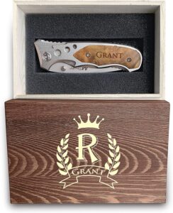 personalized knife with engraved box, best personalization knife for men, knife for groomsmen, engraved pocket knife, custom knife