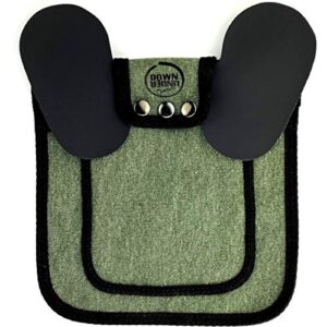 down under outdoors premium chicken saddle, adjustable straps to suit medium and large hens, poultry saver, protector, apron, supplies, products and equipment, including shoulder cover (green)