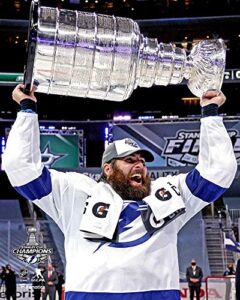pat maroon tampa bay lightning unsigned 2020 stanley cup champions raising cup photograph - original nhl art and prints